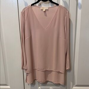 Elegant Blush Pink V-Neck Women's Top sz L New without tags